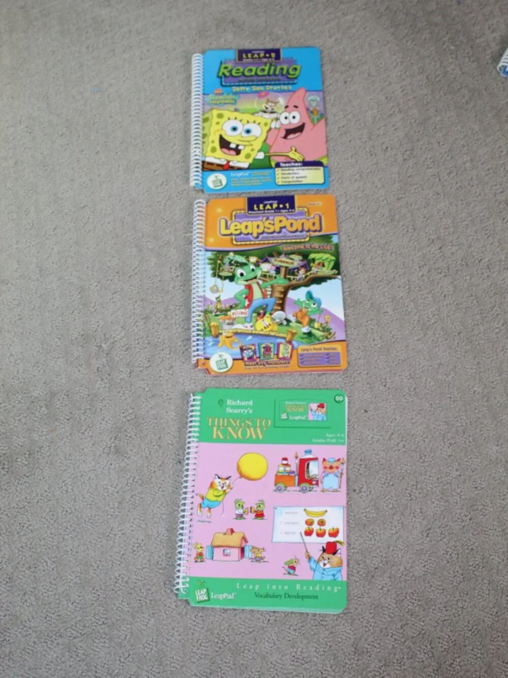LeapPad Learning System 2001 Starter Book, 9 books & Cartridges & Carry Case